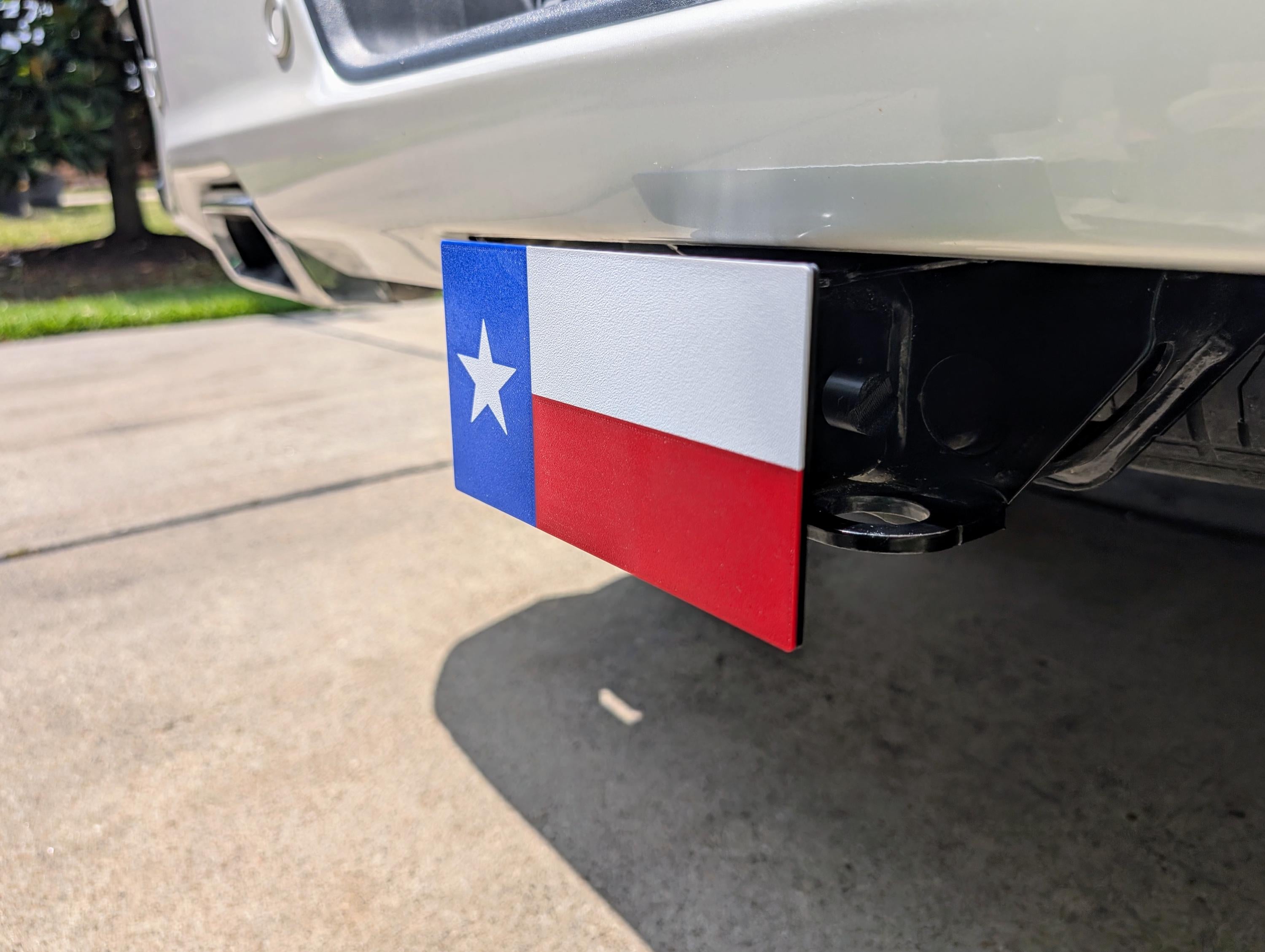 Texas Flag Trailer Hitch Cover with Pin: Truck & SUV Accessory
