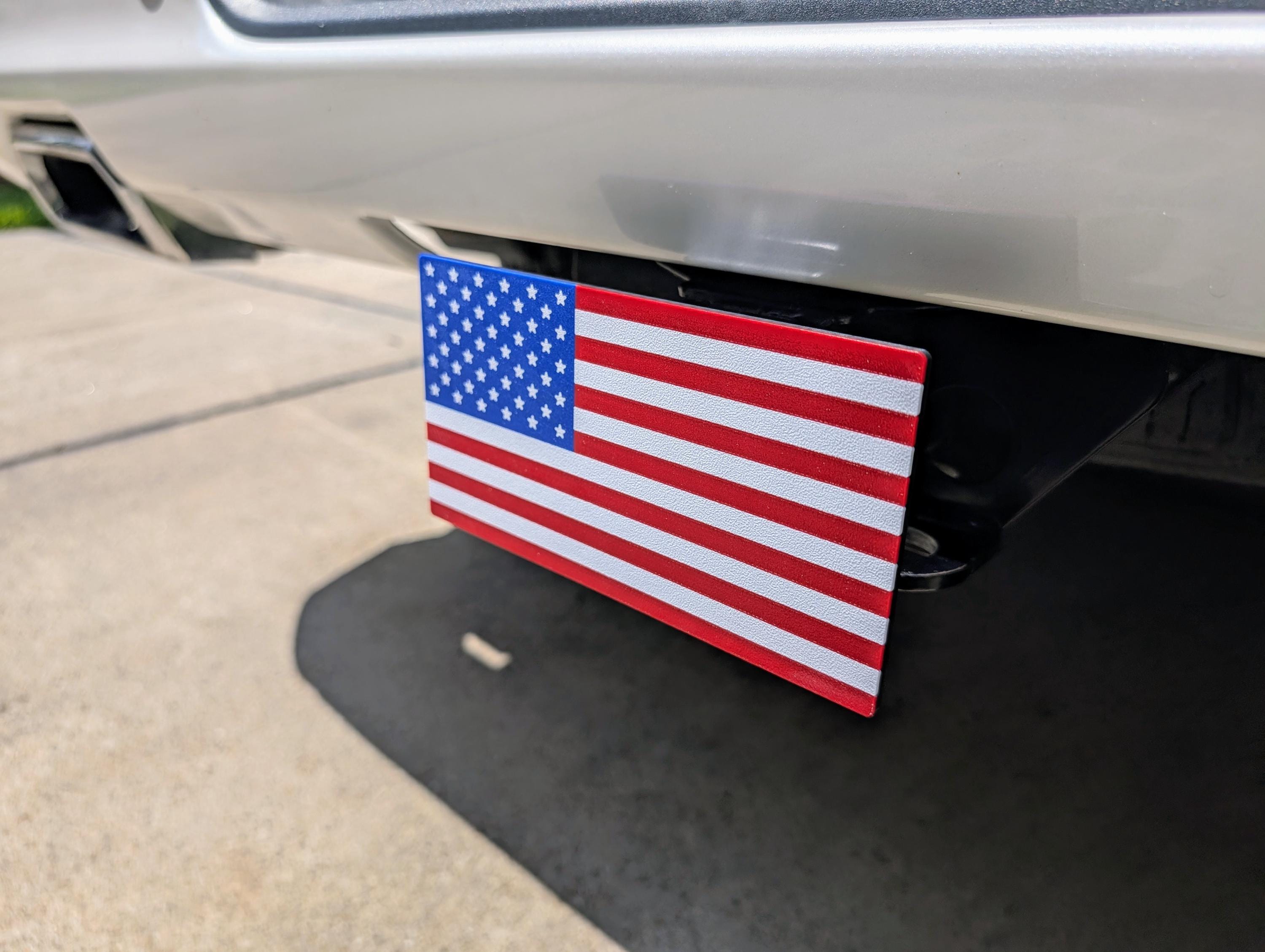 USA Flag Trailer Hitch Cover with Pin – Patriotic Truck Accessory for Cars & SUVs