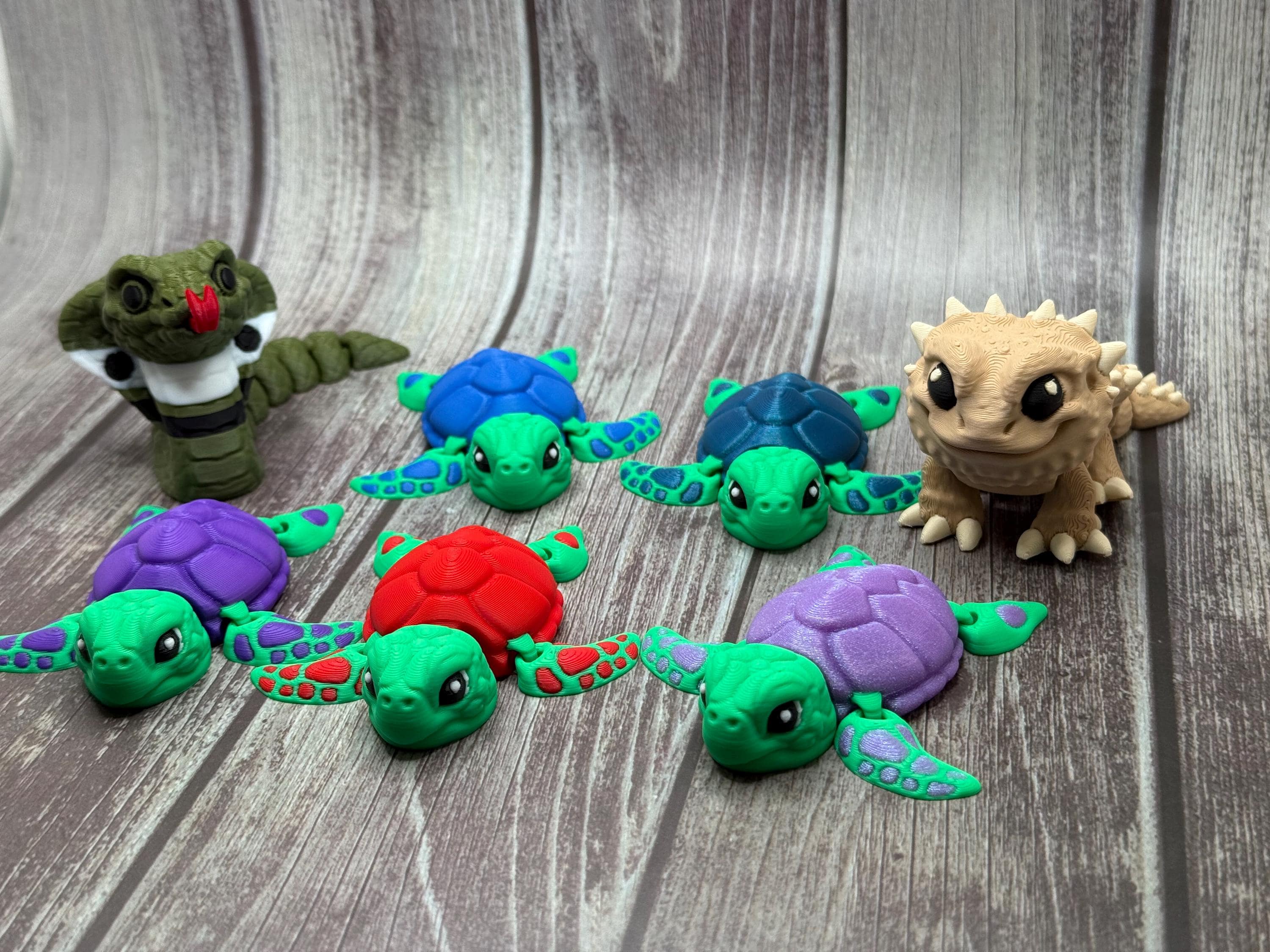 Articulated Reptile Chibi style, 3D Printed