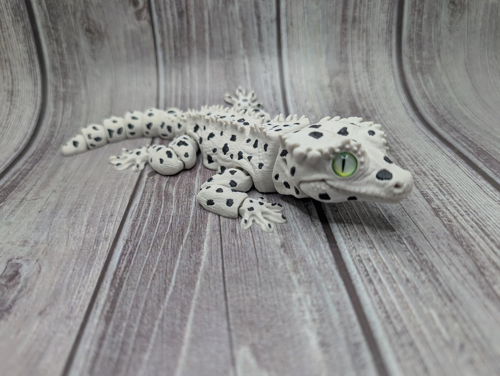 Realistic Articulated Crested Gecko Dalmatian - 3D Printed