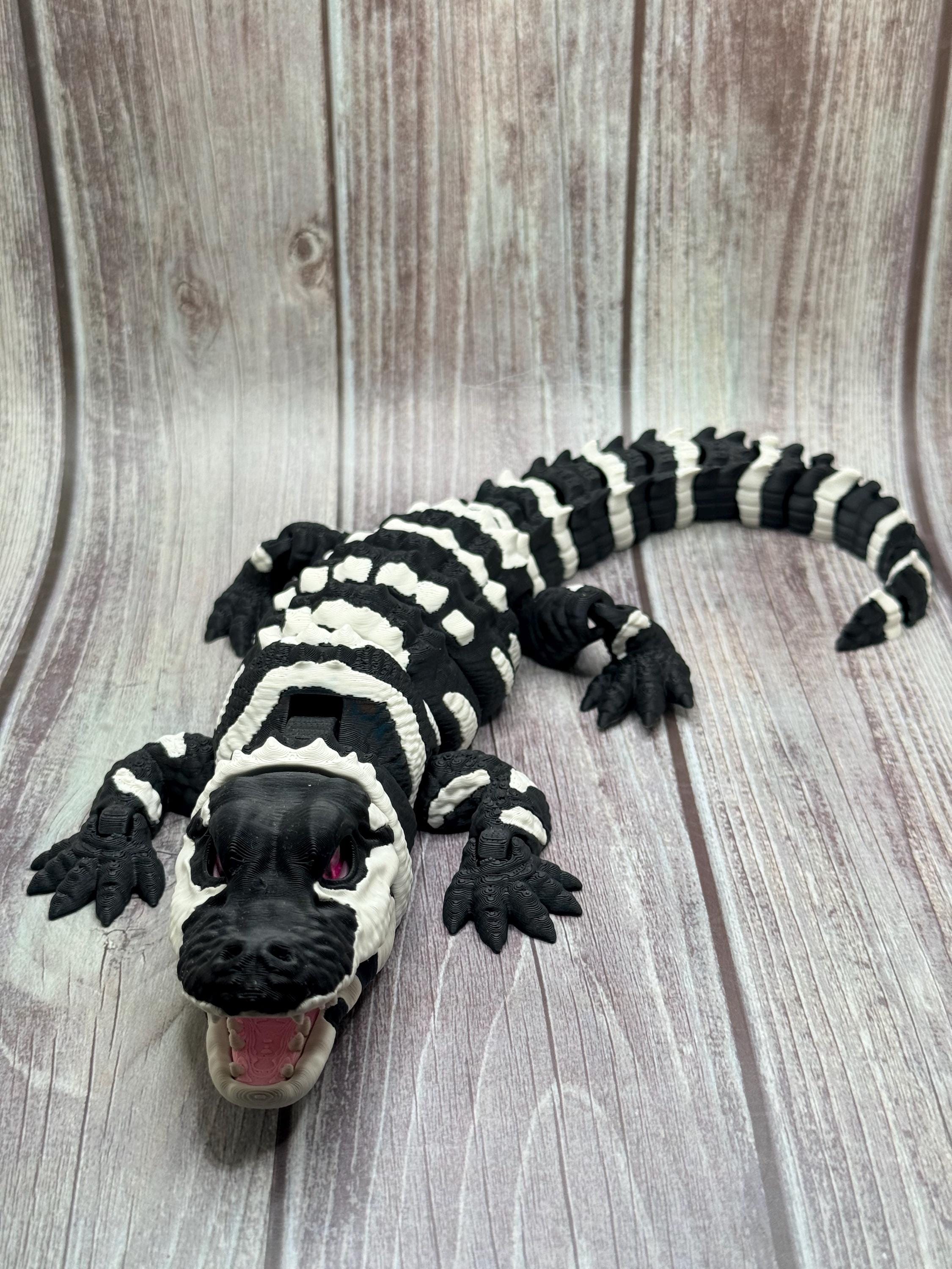 Articulated Alligator with glass eyes and opening mouth - 3D Printed