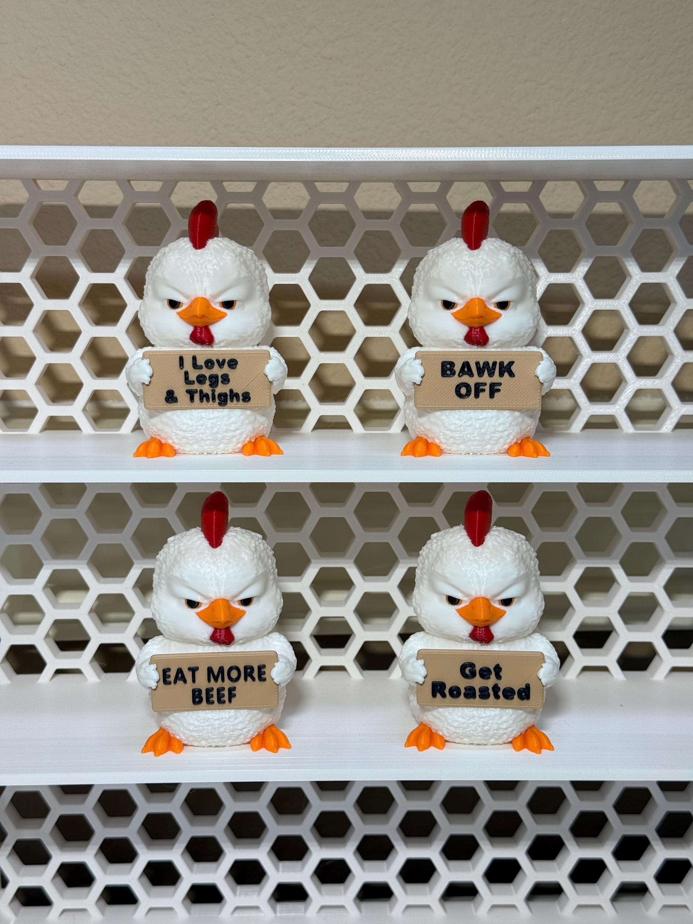 Sassy 3D Printed Chicken – Funny Desk Decor with Attitude Phrases