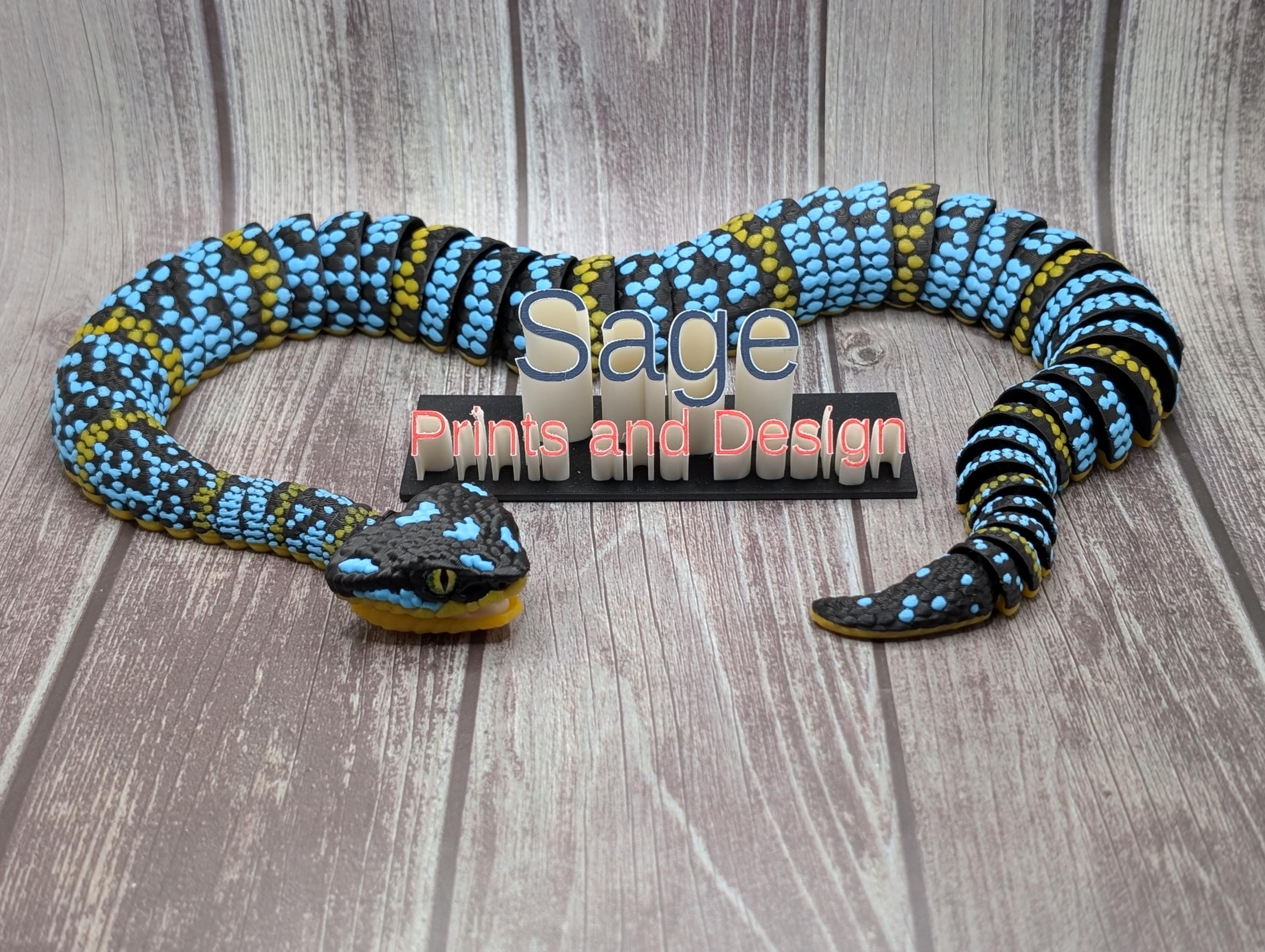 Female Dark Wagler Temple Viper | 3D Printed Articulated Snake | Exotic Reptile Decor